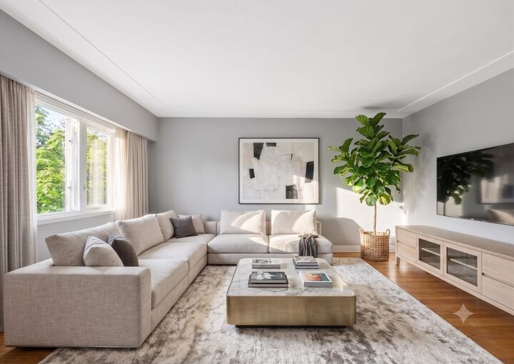 Property Photo:  2296 W 39th Avenue 10  BC V6M 1T9 