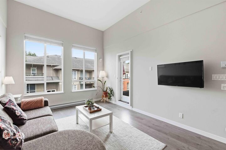 Property Photo: 20211 66 Avenue E405 BC V2Y 0L4