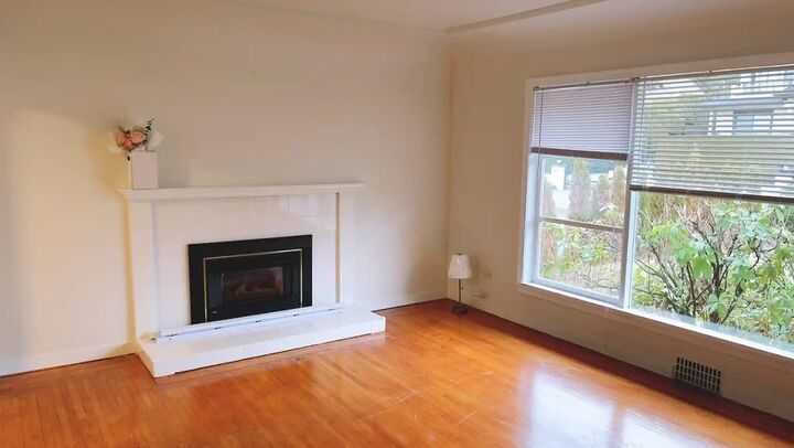 Property Photo:  2308 Jefferson Avenue  BC V7V 2B2 
