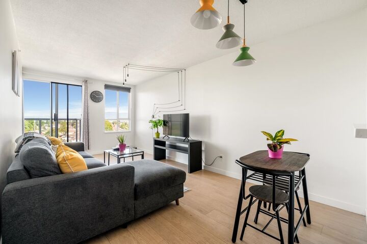 Property Photo:  3455 Ascot Place 1008  BC V5R 6B7 