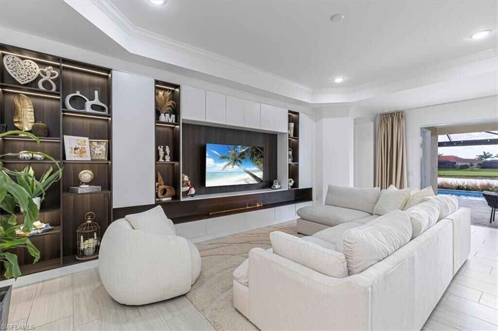 Property Photo:  18750 Lake Hammock Dr  FL 34114 