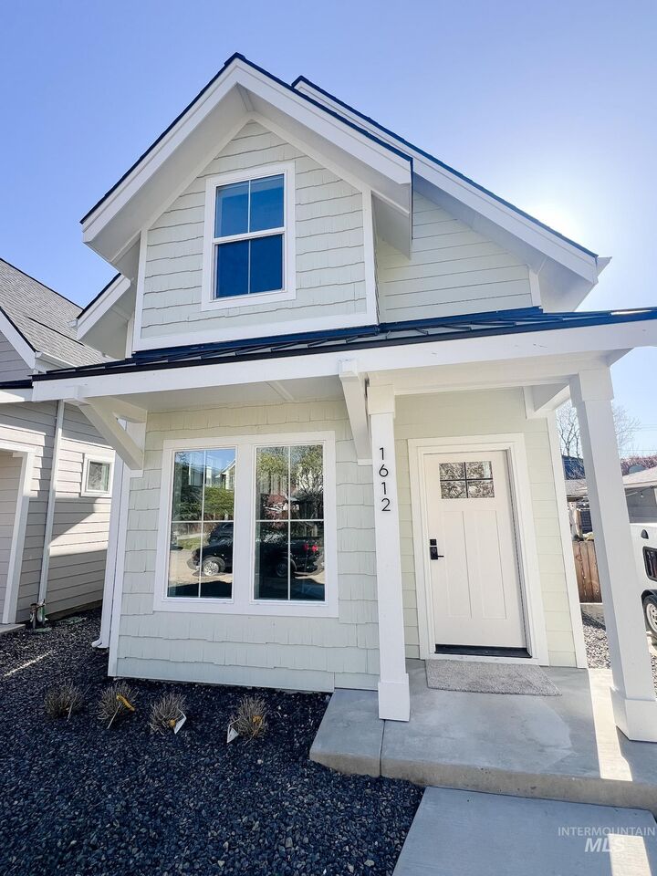 Property Photo:  1612 S Michigan 100  ID 83706 