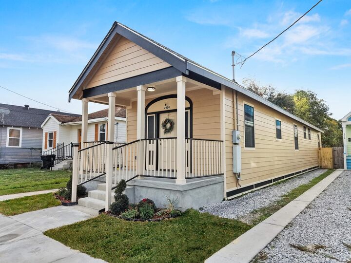 Property Photo: 2322 Allen St LA 70119