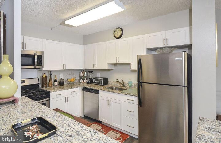 Property Photo:  515 W Chelten Avenue 0804  PA 19144 