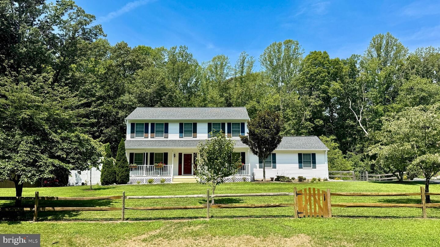 Property Photo:  29671 Dogwood Circle  MD 20659 