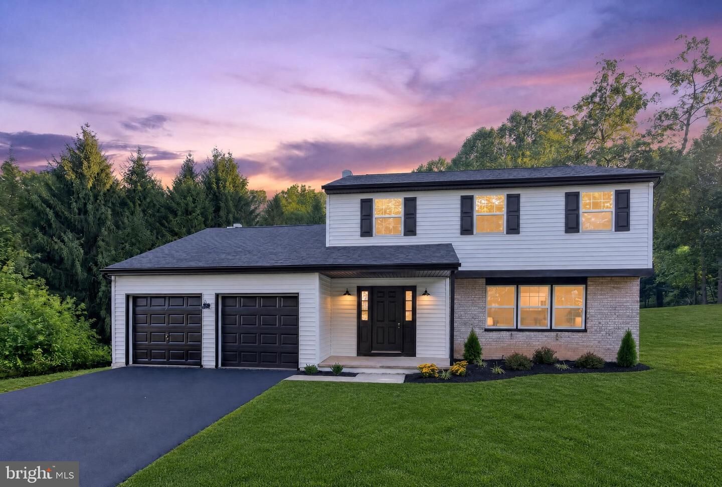 Property Photo:  127 Governors Circle  PA 19335 
