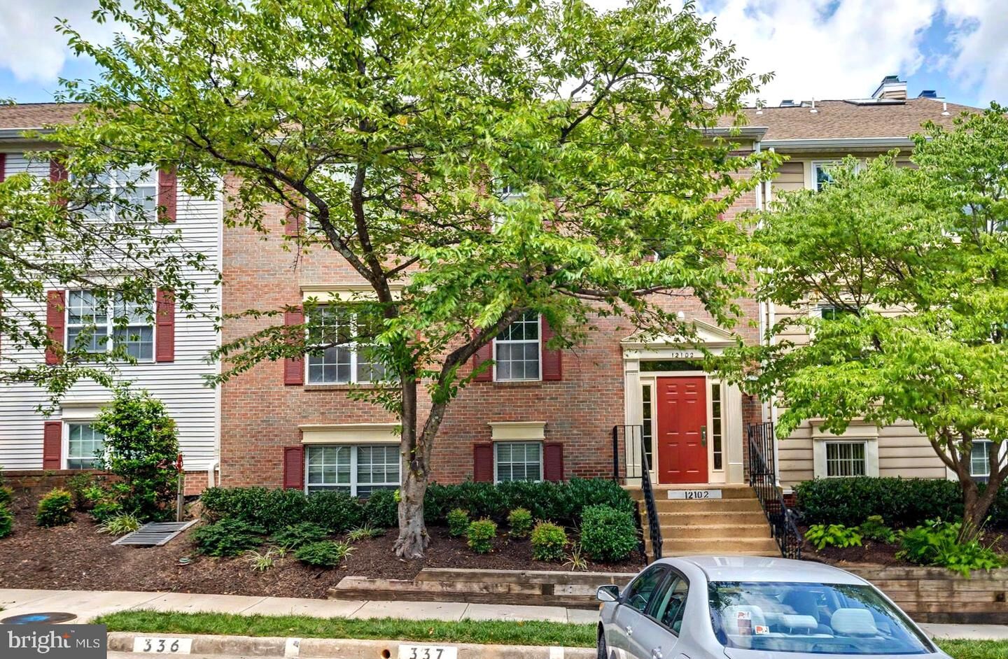 Property Photo:  12102 Green Leaf Court 201  VA 22033 