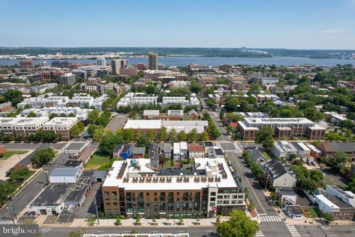 Property Photo:  701 N Henry Street 213  VA 22314 