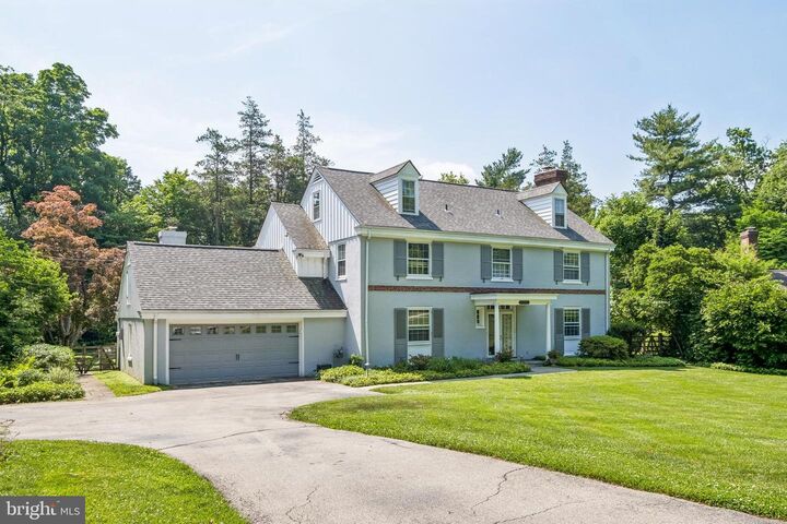Property Photo:  516 Gravers  PA 19038 