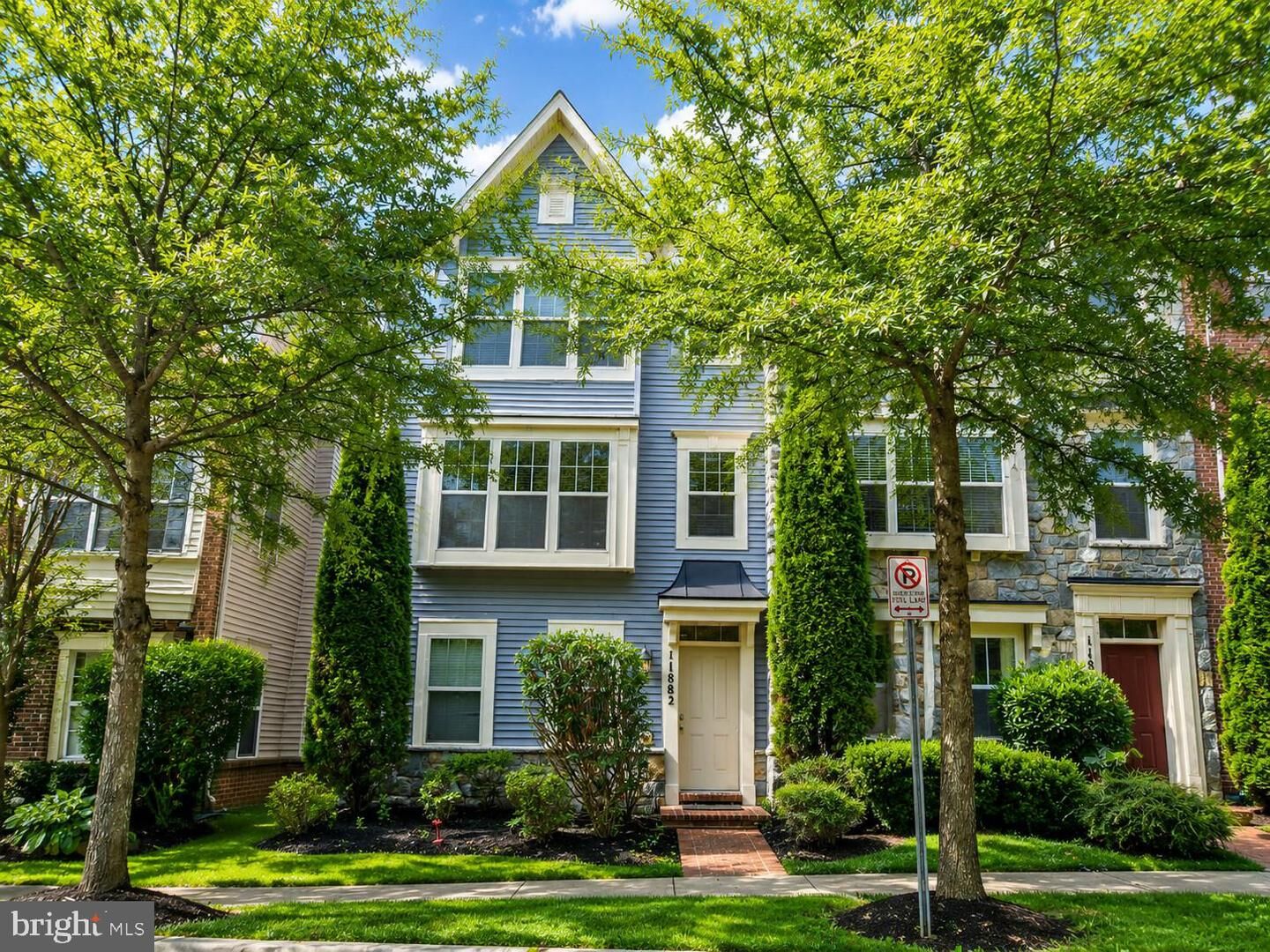 Property Photo:  11882 Country Squire Way  MD 20871 