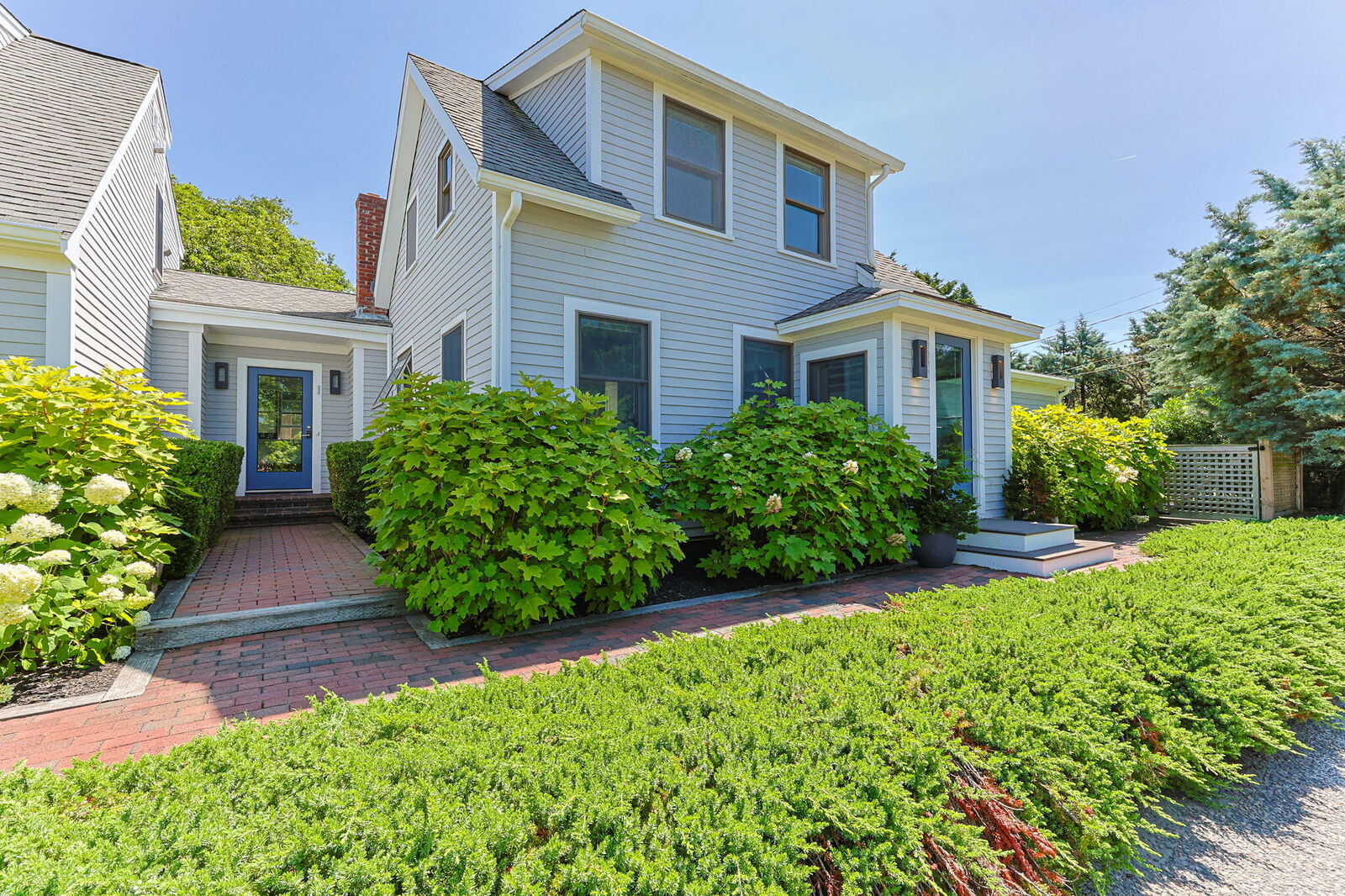 Property Photo:  73 Franklin Street Unit 1  MA 02657 