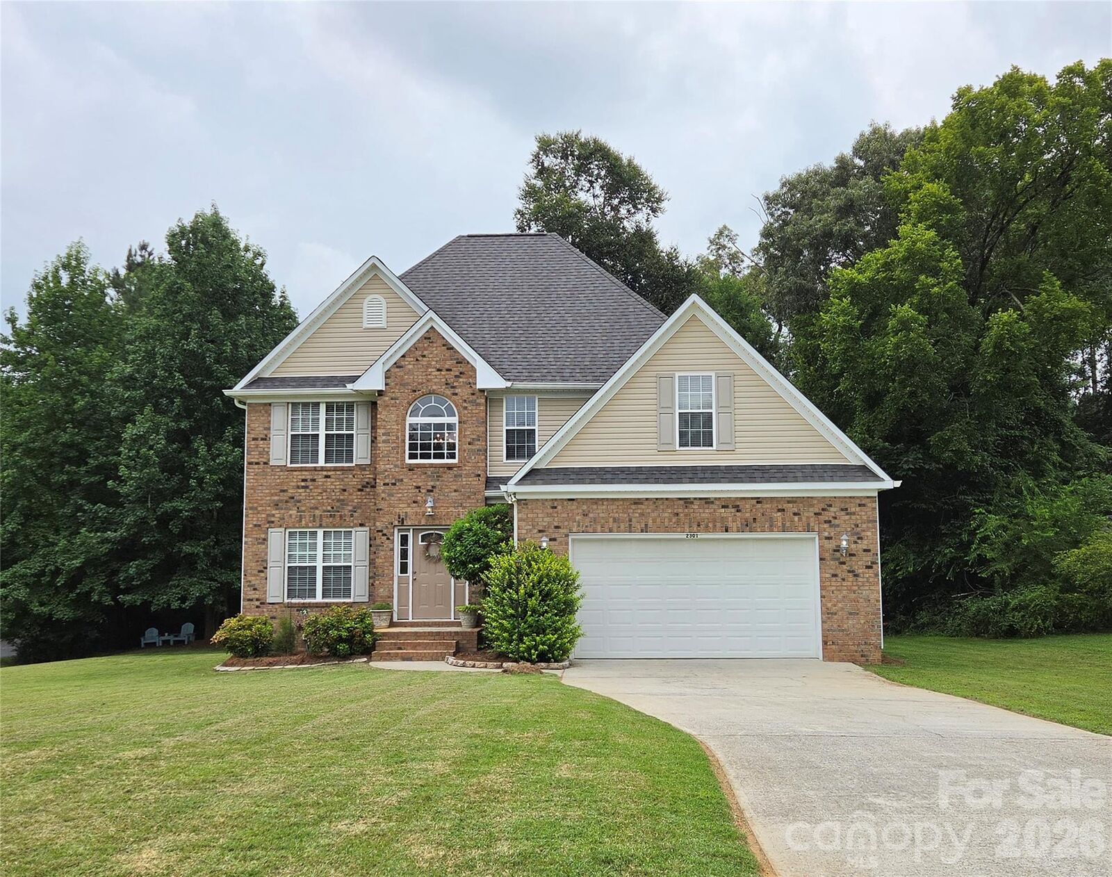 Property Photo:  2301 Bilverlor Court  NC 28124 