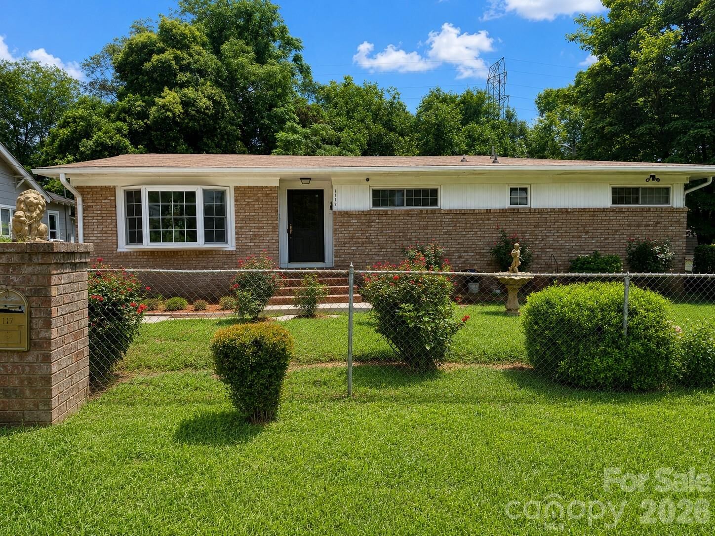 Property Photo:  1117 Opal Street  NC 28208 