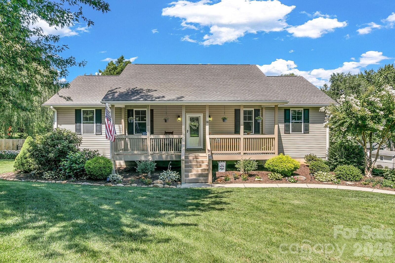 Property Photo:  14 New Bishop Lane  NC 28732 