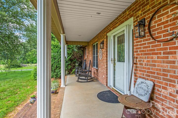 Property Photo:  5398 B Reidsville Road  NC 27051 
