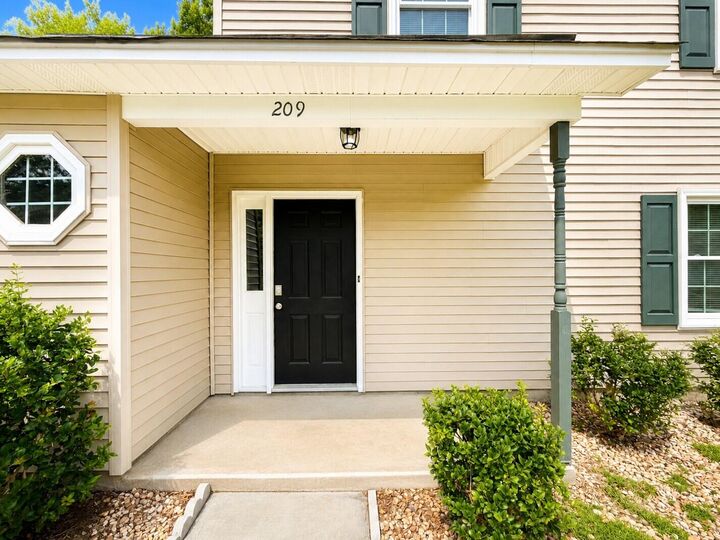 Property Photo: 209 William Street SC 29486
