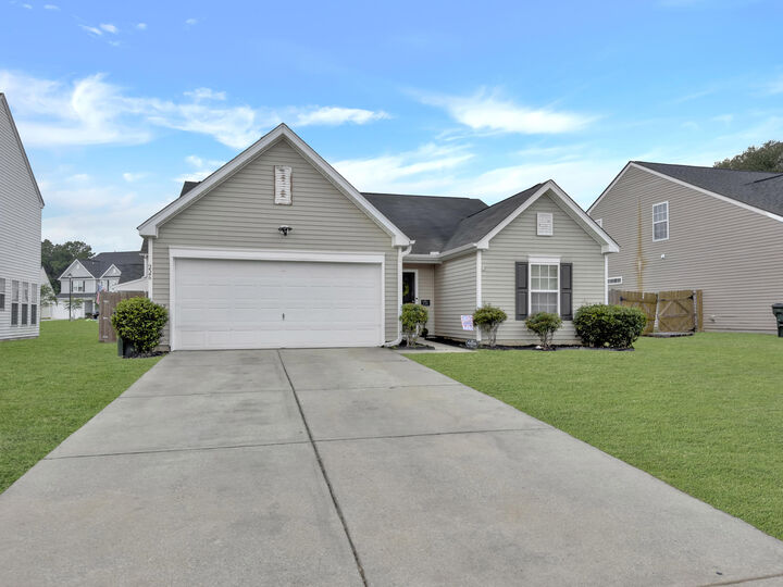 Property Photo: 226 Silk Oak Drive SC 29461