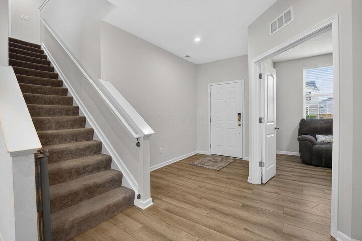 Property Photo: 3324 Butternut Lane OH 43025