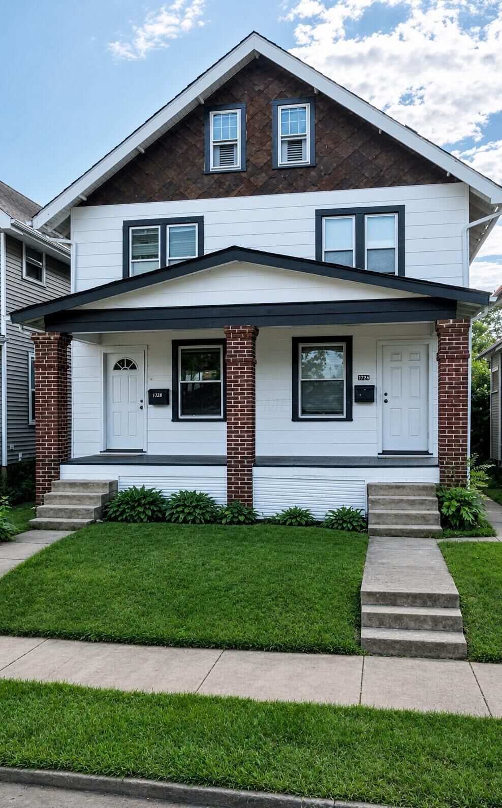 Property Photo:  2568 Indianola Avenue  OH 43202 