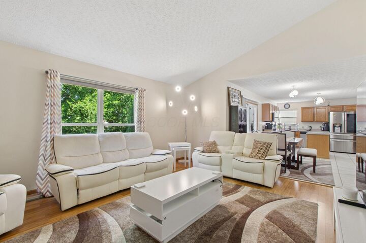 Property Photo:  4146 Nafzger Drive  OH 43230 