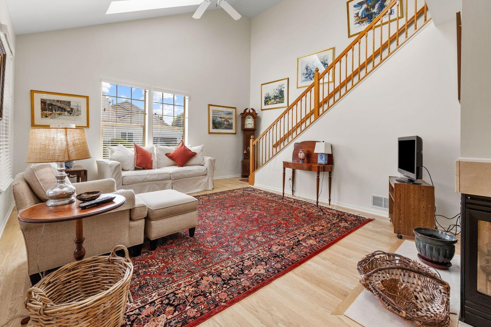 Property Photo:  6040 Coventry Lake Drive  OH 43026 