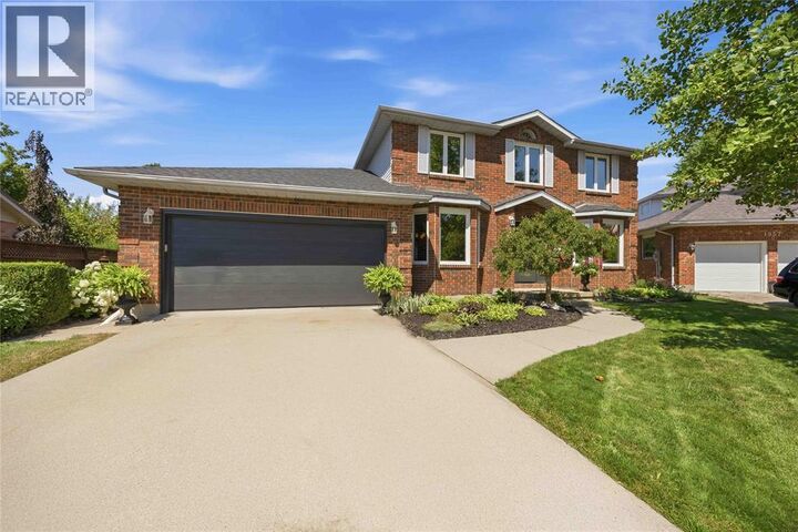 1953 Huronfield Close — photo 1