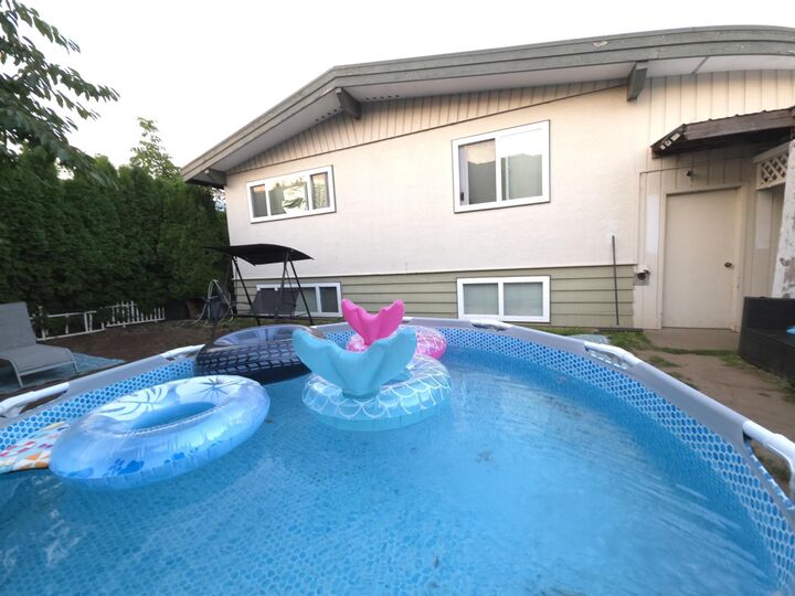 Property Photo:  2627 Countess Street  BC V2T 2V8 