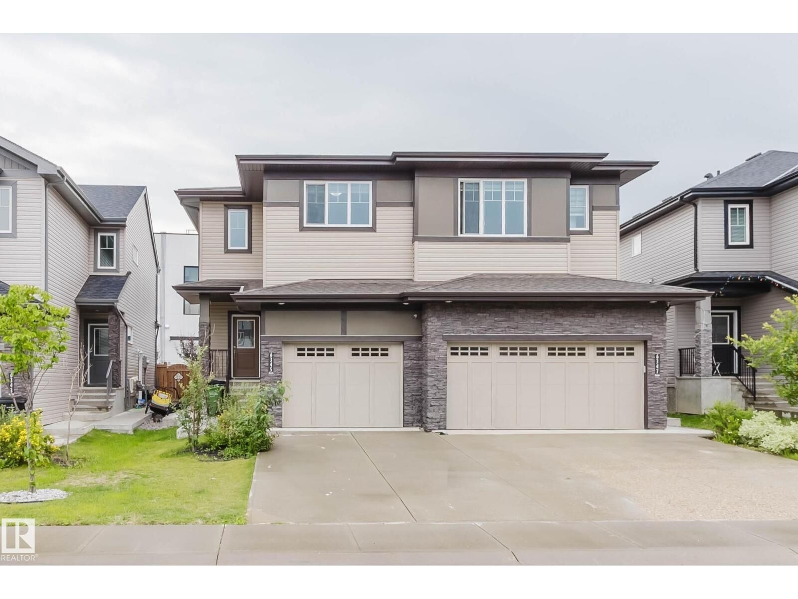 Property Photo:  6345 Cartmell Rd SW  AB T6W 4A3 