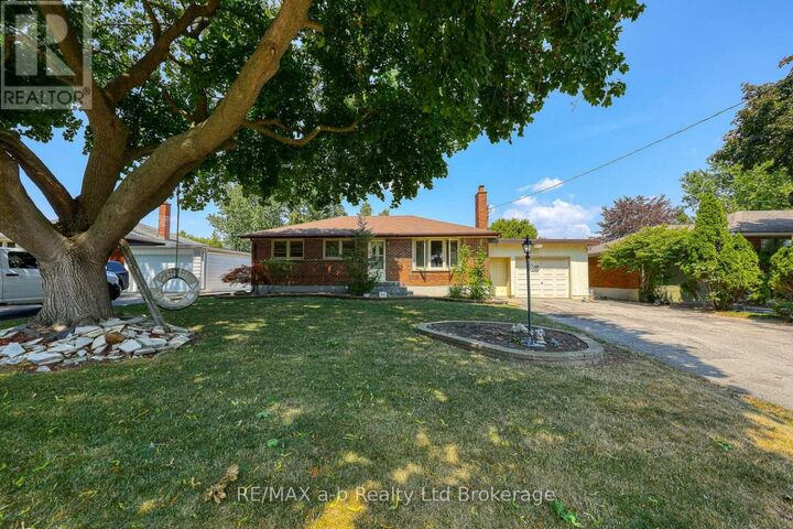Property Photo:  6752 Beattie Street  ON N6P 1A7 
