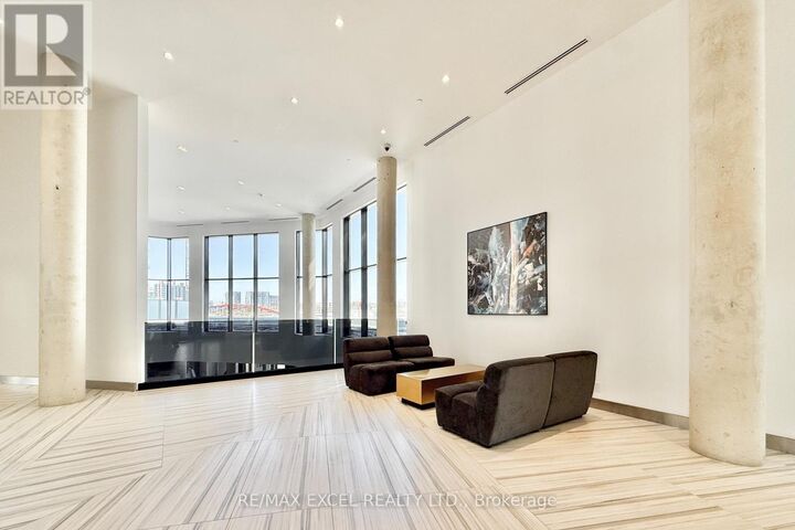 Property Photo: 18 Water Walk Drive 1801 ON L3R 6L5