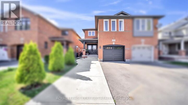 Property Photo:  70 Vintage Gate  ON L6X 5C2 