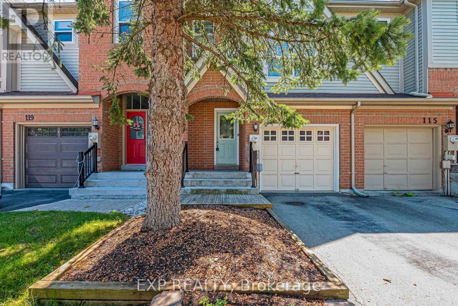 Property Photo:  117 Mugford Road  ON L4G 7J5 