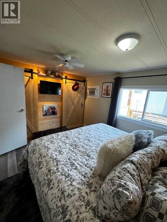 Property Photo:  63 Westwood Court  AB T4G 1S2 