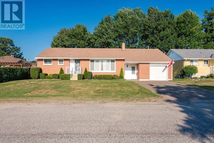 Property Photo:  1319 Clarence Street  ON P1B 3W6 