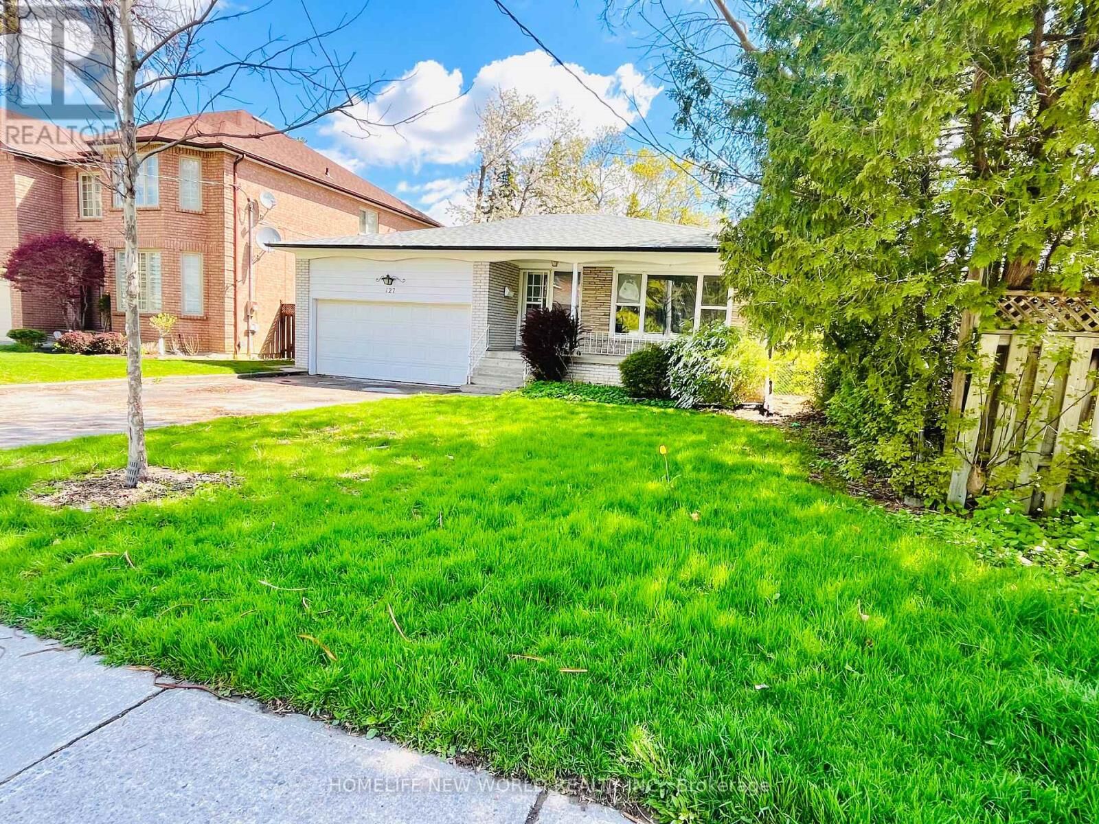 Property Photo:  127 Highgate Avenue Bsmt  ON M2N 5G5 