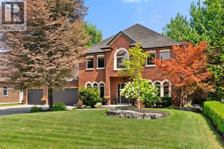 Property Photo:  210 Vintage Oak Drive  ON N8N 5H4 