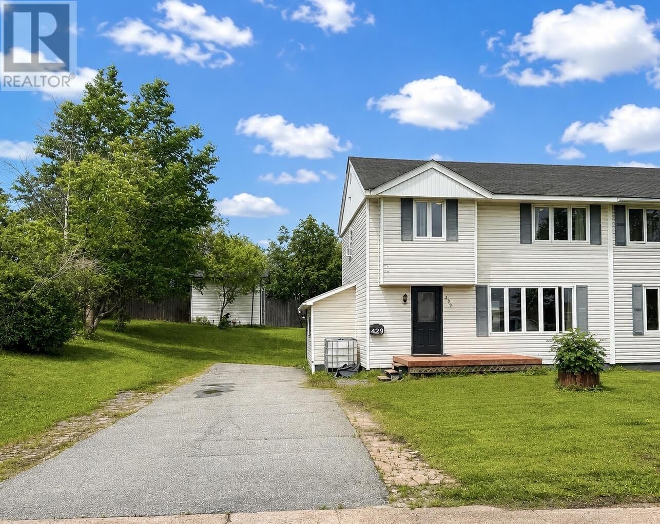 Property Photo: 429 Grenfell Crescent NL A2V 1J1