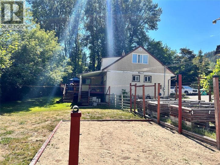 Property Photo: 2066 Caughlin Road BC V0G 1L1