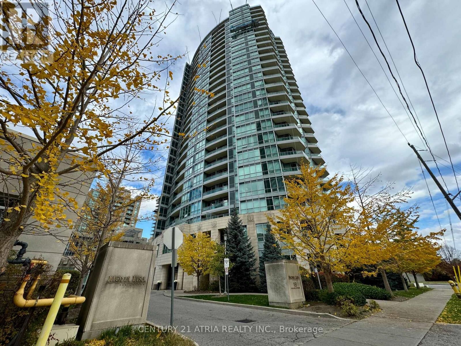 Property Photo: 18 Holmes Avenue 1006 ON M2N 0E1