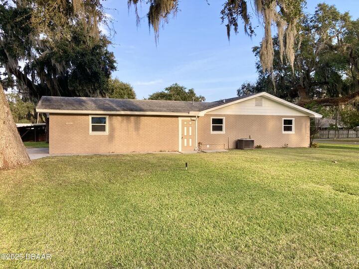 Property Photo:  2129 Lime Tree Drive  FL 32141 