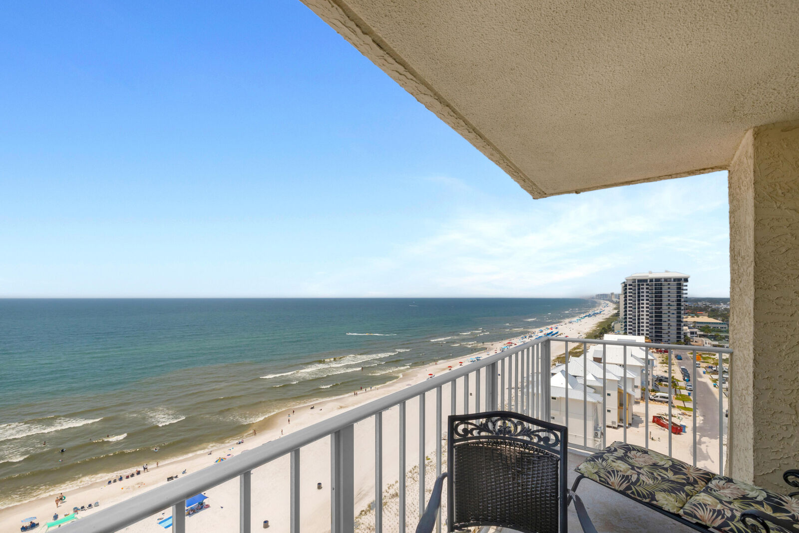 Property Photo:  5801 Thomas Drive Unit 1305  FL 32408 