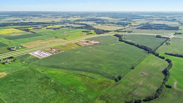 Property Photo:  Ab-43  AB T0E 1V0 
