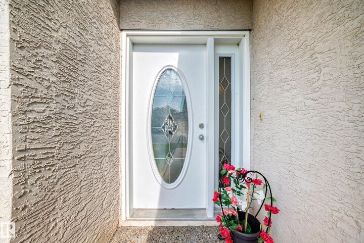 Property Photo: 16619 72 Street NW AB T5Z 3Z7