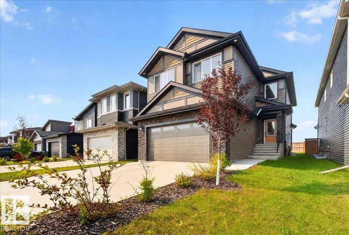 Property Photo: 52 Edgefield Way AB T8N 8A1