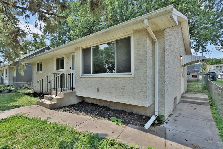 Property Photo:  1017 Livingston Avenue  MN 55118 