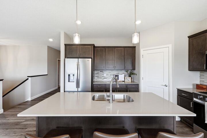 Property Photo:  937 Kepler Avenue NE  MN 55341 