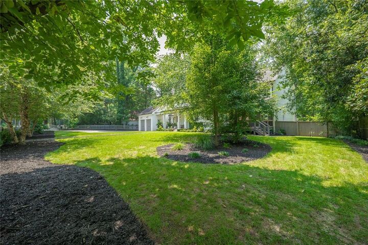 Property Photo:  3882 Wieuca Road NE  GA 30342 