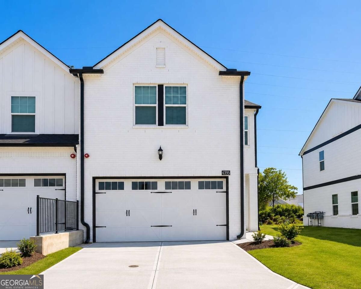 Property Photo: 6395 Apalachee Way SE GA 30126