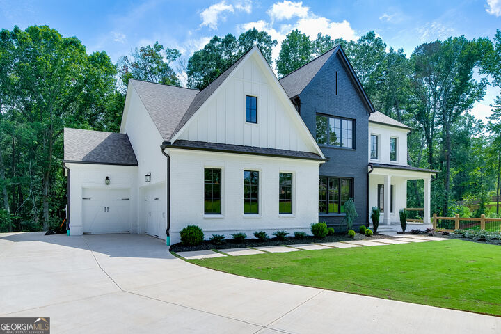 Property Photo:  2975 N Bogan Road NE 4  GA 30519 