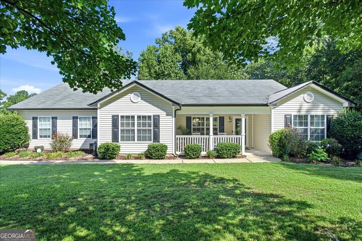 Property Photo: 2214 S Walkers Mill Road GA 30224